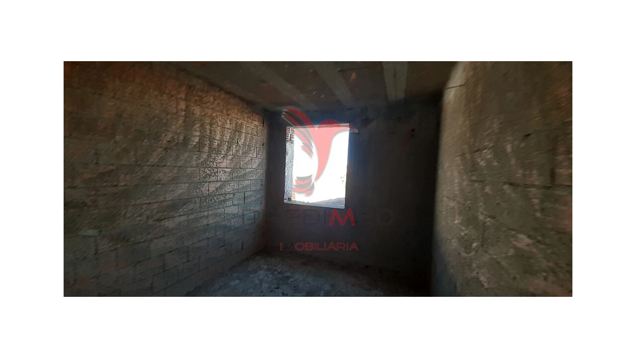 Moradia T4 para Venda em Cuba Foto 18