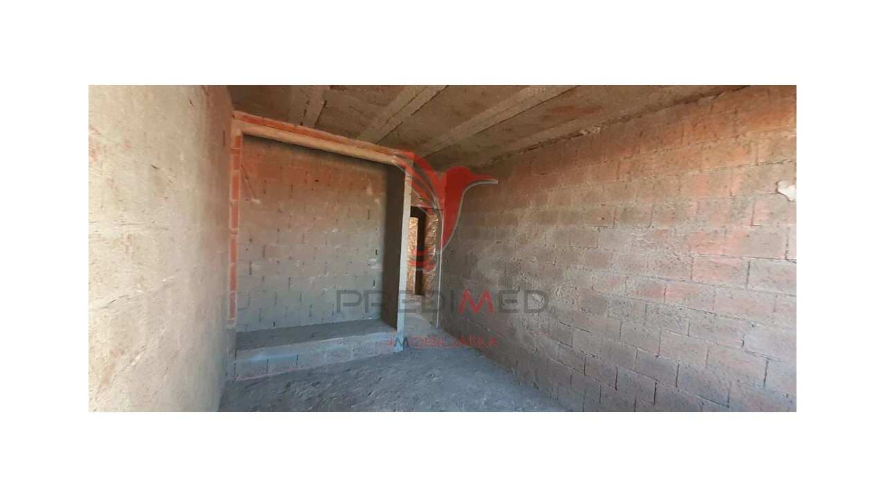 Moradia T4 para Venda em Cuba Foto 16