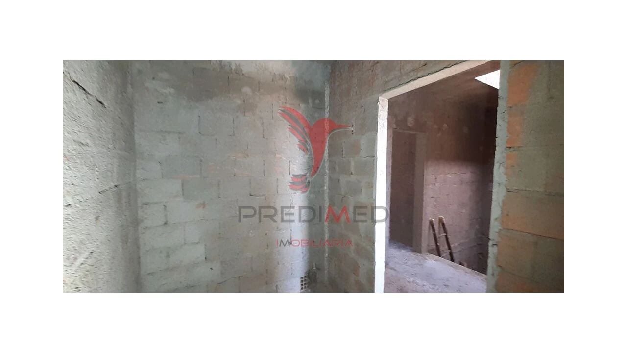 Moradia T4 para Venda em Cuba Foto 13