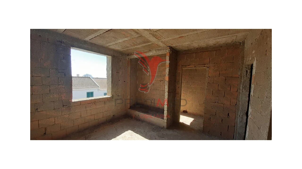 Moradia T4 para Venda em Cuba Foto 7