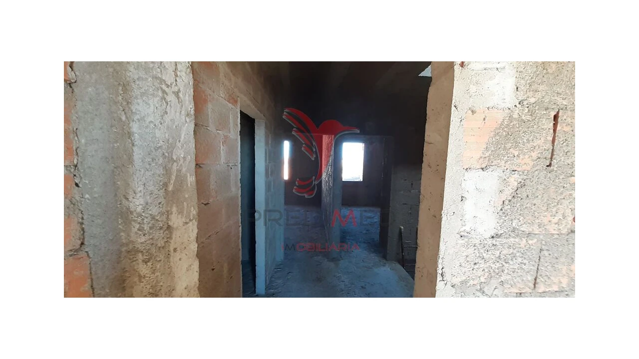 Moradia T4 para Venda em Cuba Foto 12