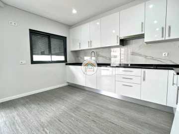 Apartamento T3 para Venda em Olhão