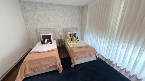 Apartamento T4 para Venda em Funchal (Se)