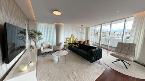 Apartamento T4 para Venda em Funchal (Se)