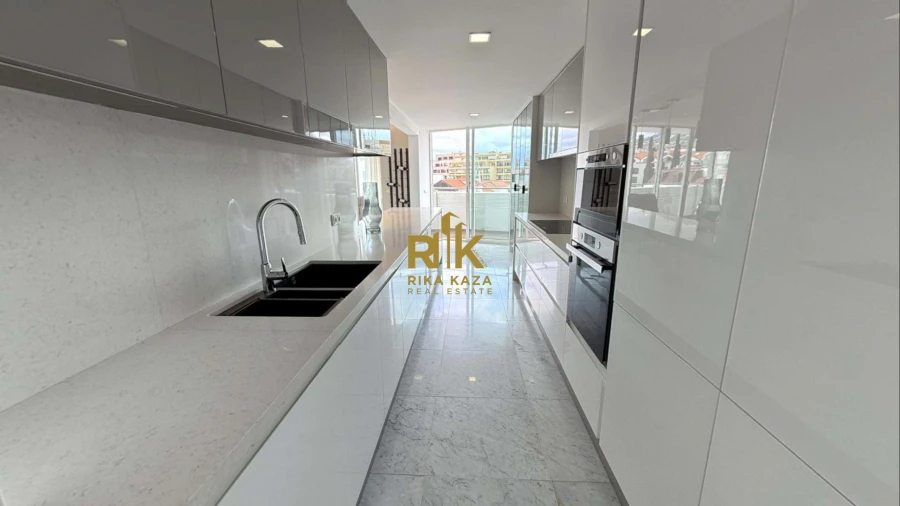 Apartamento T4 para Venda em Funchal (Se) Foto 6