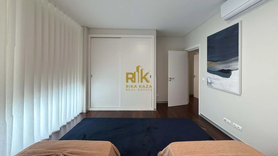 Apartamento T4 para Venda em Funchal (Se) Foto 11