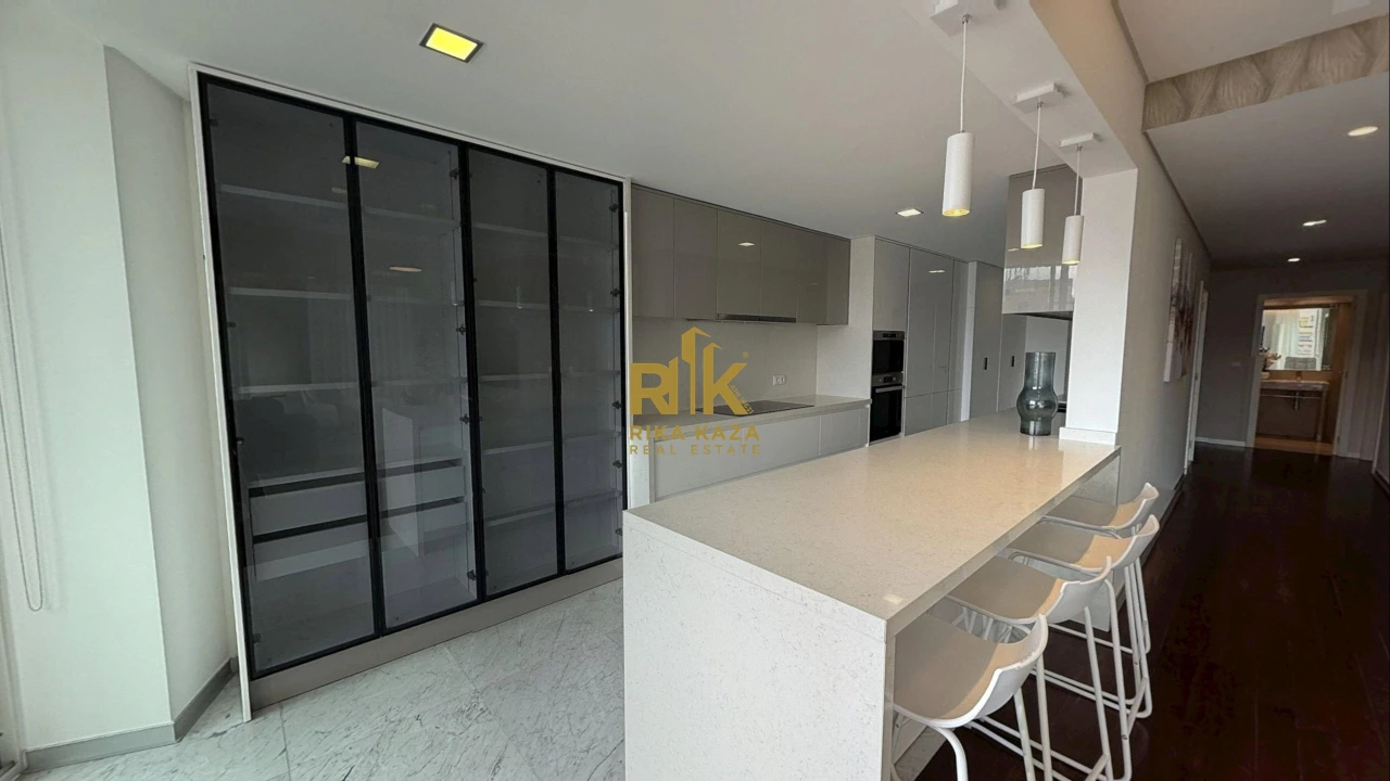 Apartamento T4 para Venda em Funchal (Se) Foto 5