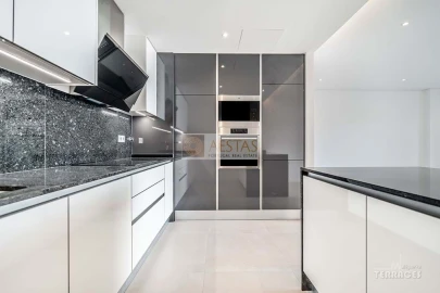 Apartamento T3 para Venda em Lagos (São Sebastião e Santa Maria)