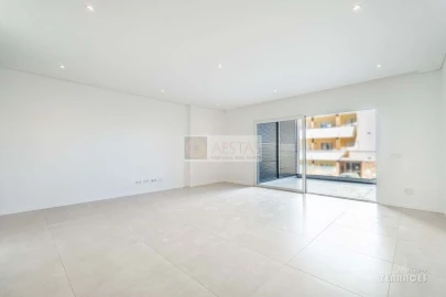 Apartamento T3 para Venda em Lagos (São Sebastião e Santa Maria)