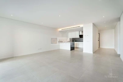 Apartamento T3 para Venda em Lagos (São Sebastião e Santa Maria)