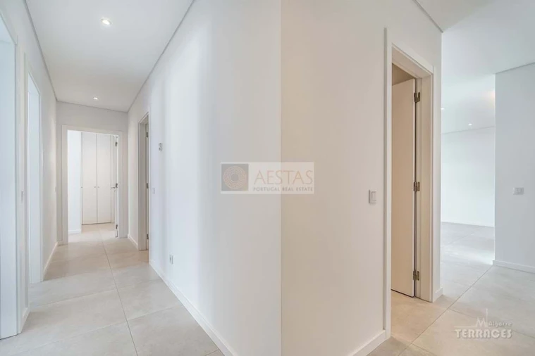 Apartamento T3 para Venda em Lagos (São Sebastião e Santa Maria) Foto 30