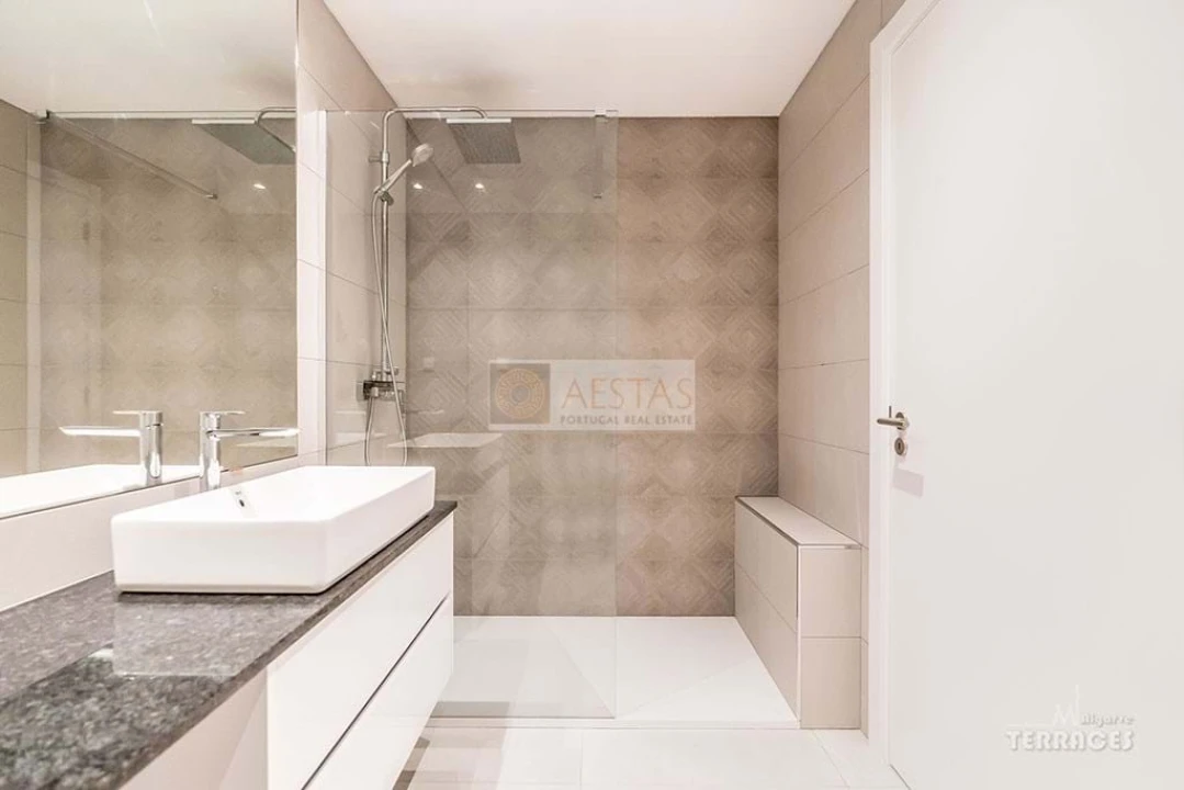 Apartamento T3 para Venda em Lagos (São Sebastião e Santa Maria) Foto 35