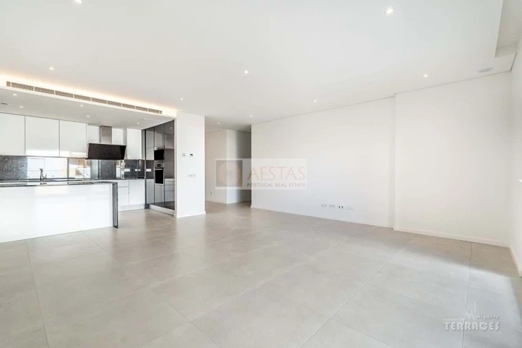Apartamento T3 para Venda em Lagos (São Sebastião e Santa Maria) Foto 25
