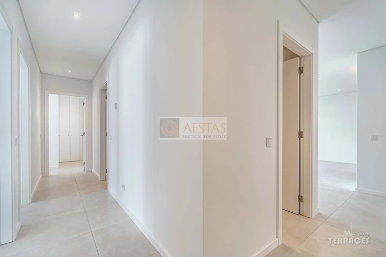 Apartamento T3 para Venda em Lagos (São Sebastião e Santa Maria) Foto 30