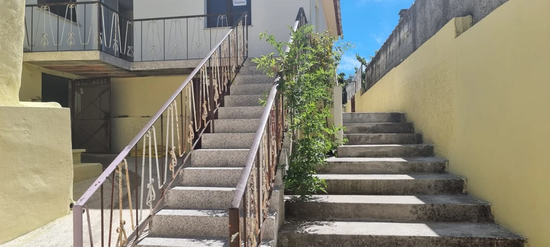 Moradia T0 para Venda em Rio de Loba Foto 1