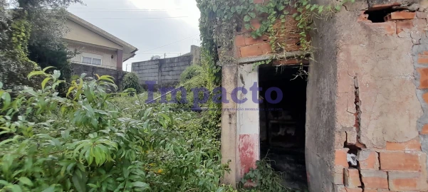 Moradia T2 para Venda em O. Azeméis, Riba-Ul, Ul, Macinhata Seixa, Madail