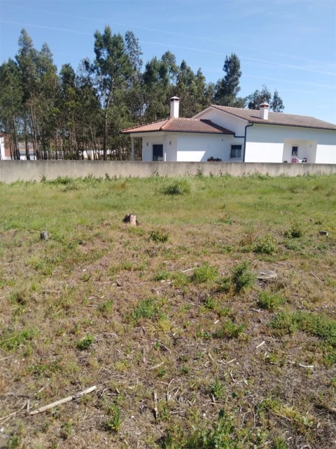 Terreno para Venda em Marrazes e Barosa
