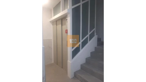 Apartamento T3 para Venda em Cedofeita, Santo Ildefonso, Sé, Miragaia, São Nicolau e Vitória