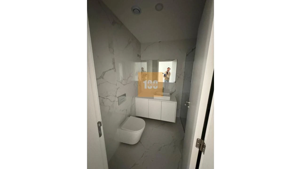 Apartamento T3 para Venda em Cedofeita, Santo Ildefonso, Sé, Miragaia, São Nicolau e Vitória Foto 7