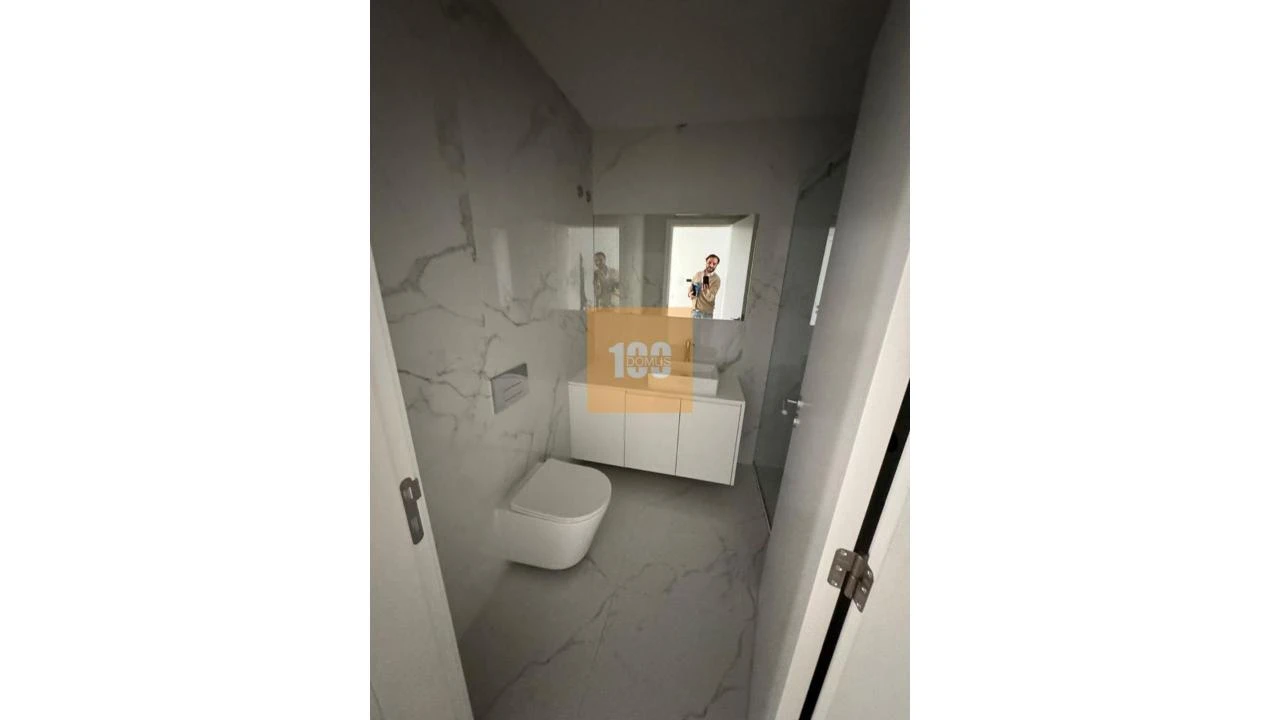 Apartamento T3 para Venda em Cedofeita, Santo Ildefonso, Sé, Miragaia, São Nicolau e Vitória Foto 8