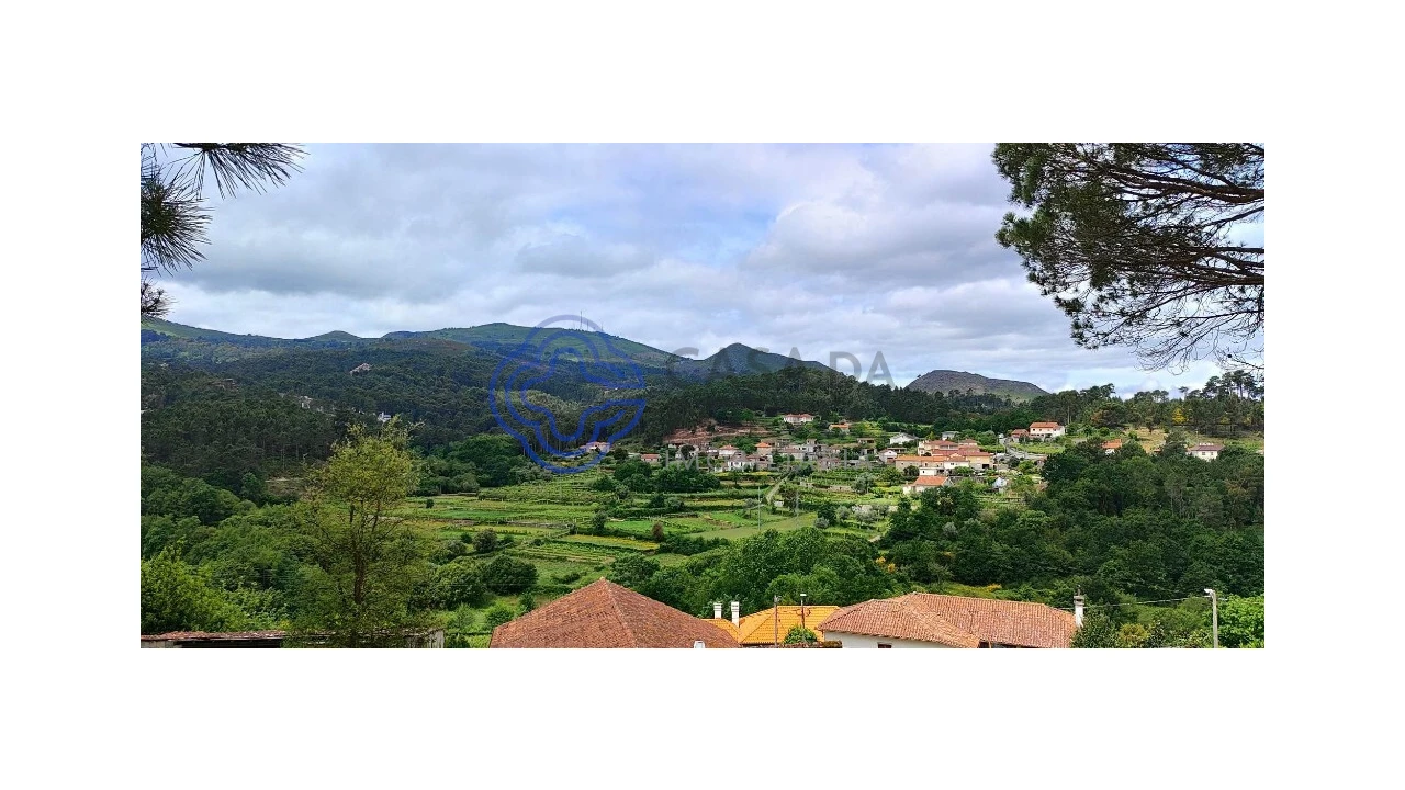 Terreno para Venda em Gondomil e Sanfins Foto 3