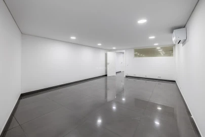 Moradia T4 para Venda em Lagos (São Sebastião e Santa Maria)