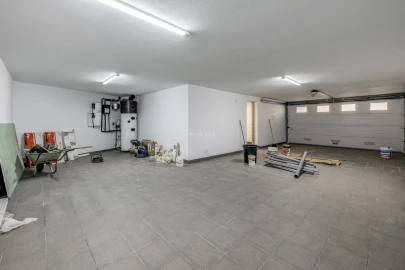 Moradia T4 para Venda em Lagos (São Sebastião e Santa Maria)