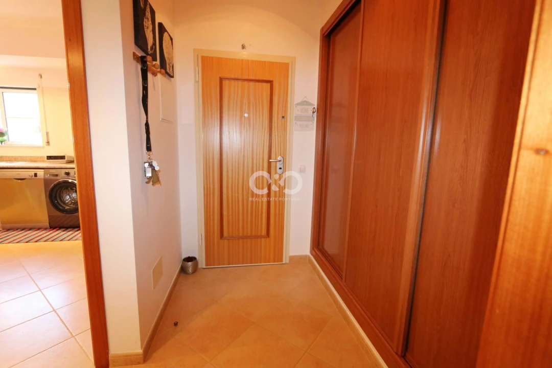 Apartamento T1 para Venda em Luz Foto 14
