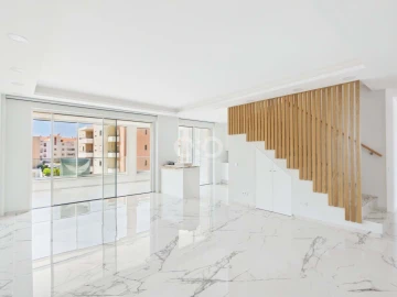 Apartamento T3 para Venda em Lagos (São Sebastião e Santa Maria)