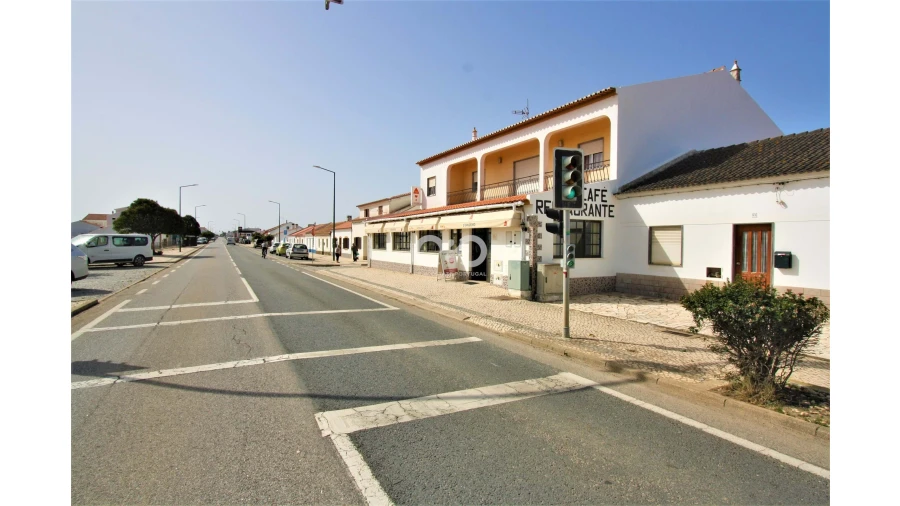 Negócio para Venda em Rogil Foto 1