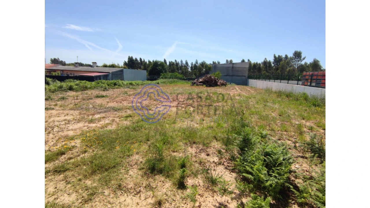 Terreno para Venda em Serzedo e Perosinho Foto 1