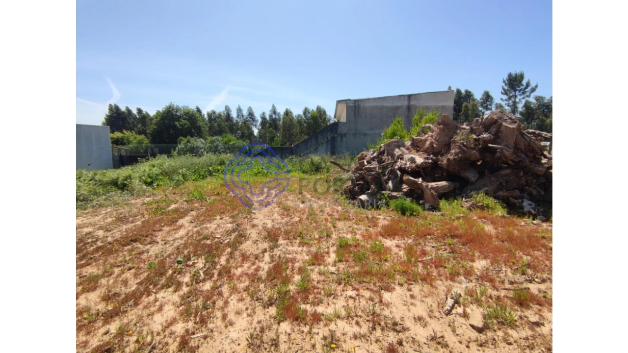 Terreno para Venda em Serzedo e Perosinho Foto 2