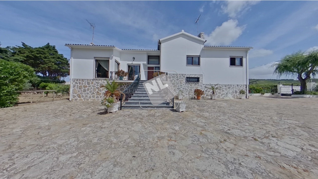 Moradia T5 para Venda em Turcifal Foto 4