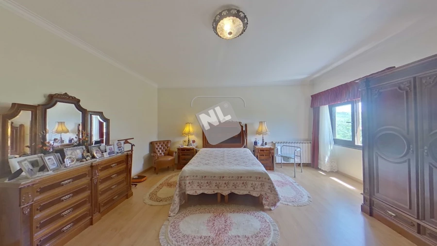 Moradia T5 para Venda em Turcifal Foto 44