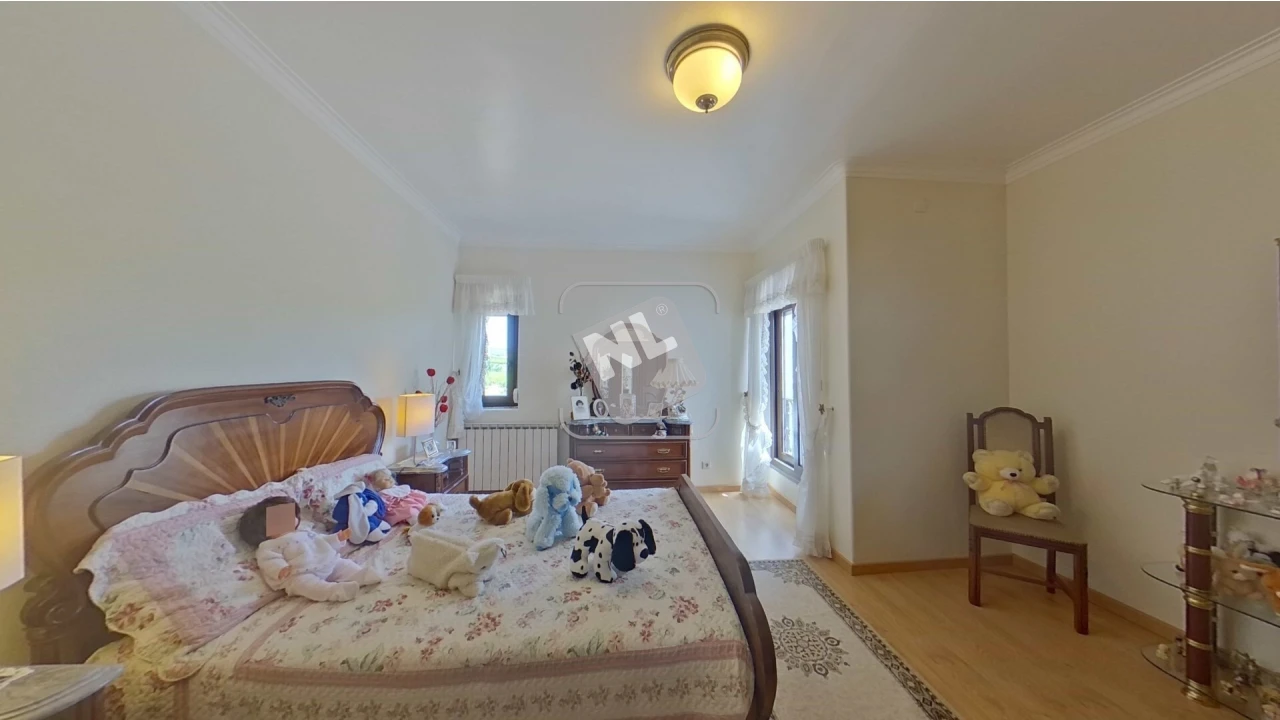 Moradia T5 para Venda em Turcifal Foto 57