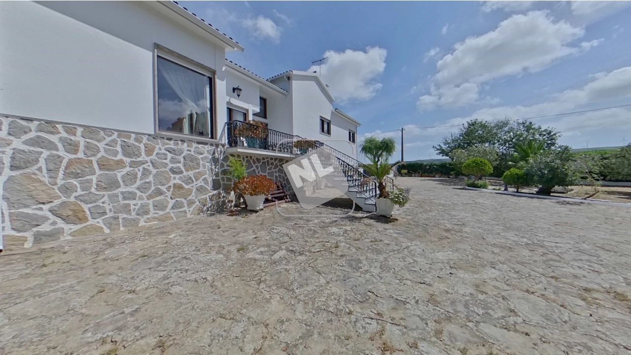 Moradia T5 para Venda em Turcifal Foto 7