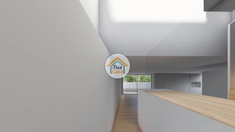 Moradia T4 para Venda em Orgens