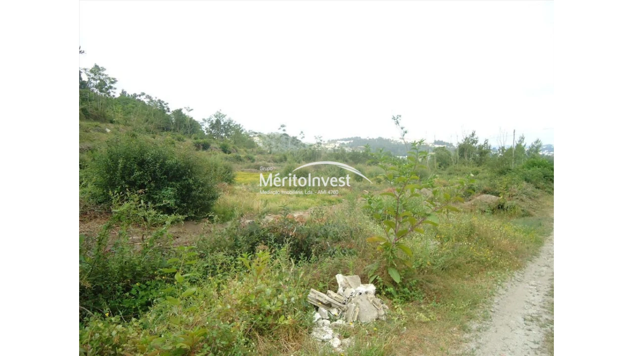 Terreno para Venda em Atães e Rendufe Foto 3