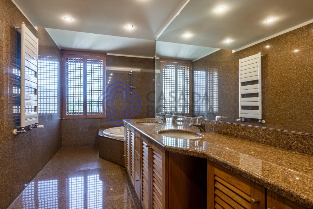 Moradia T4 para Venda em São Mamede de Infesta e Senhora da Hora Foto 23