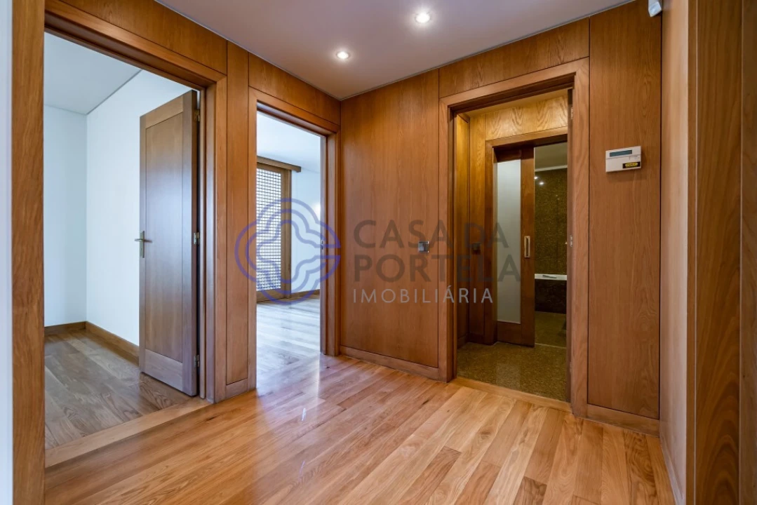 Moradia T4 para Venda em São Mamede de Infesta e Senhora da Hora Foto 20