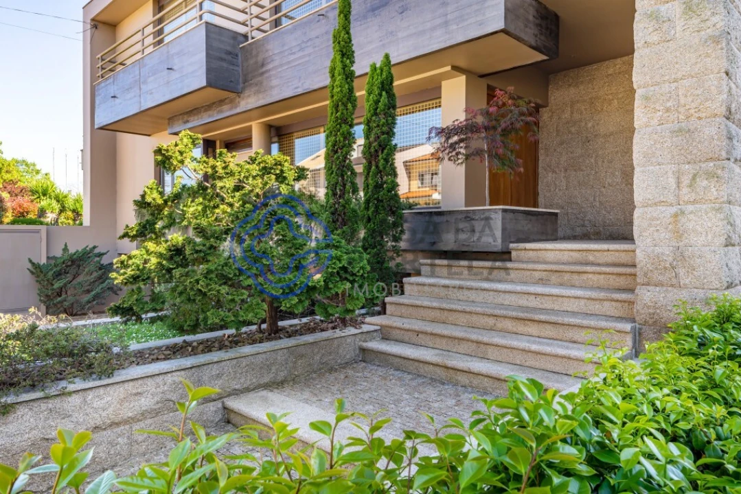 Moradia T4 para Venda em São Mamede de Infesta e Senhora da Hora Foto 4