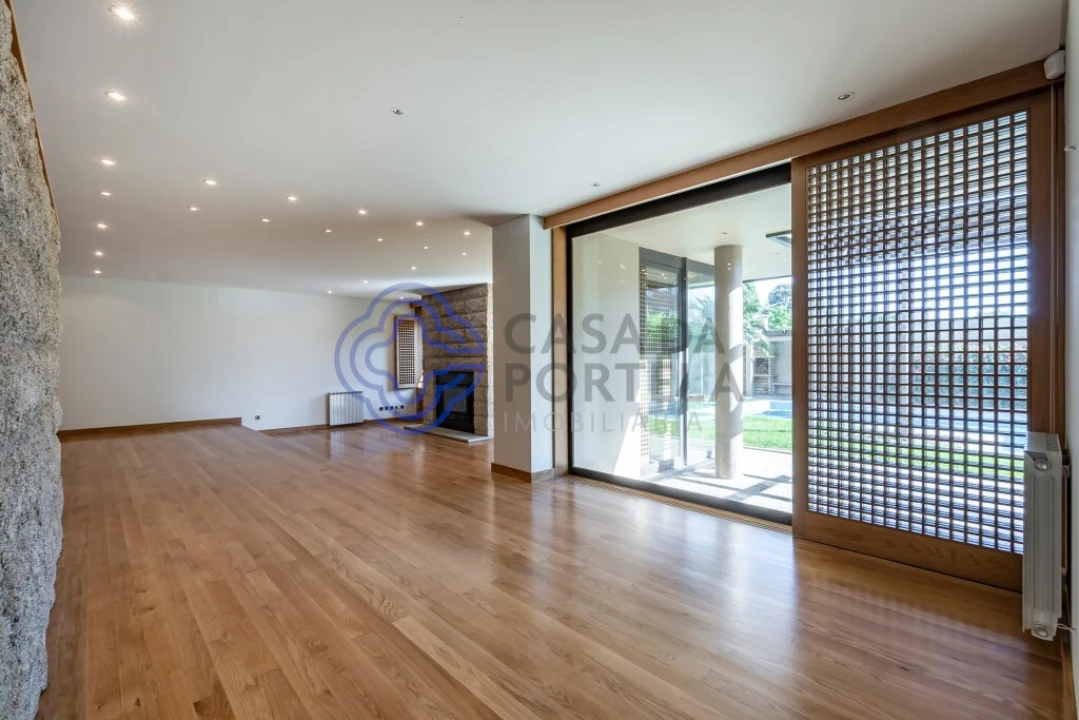 Moradia T4 para Venda em São Mamede de Infesta e Senhora da Hora Foto 13