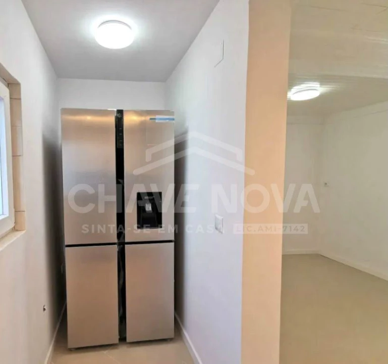 Moradia T3 para Venda em Ajuda Foto 4
