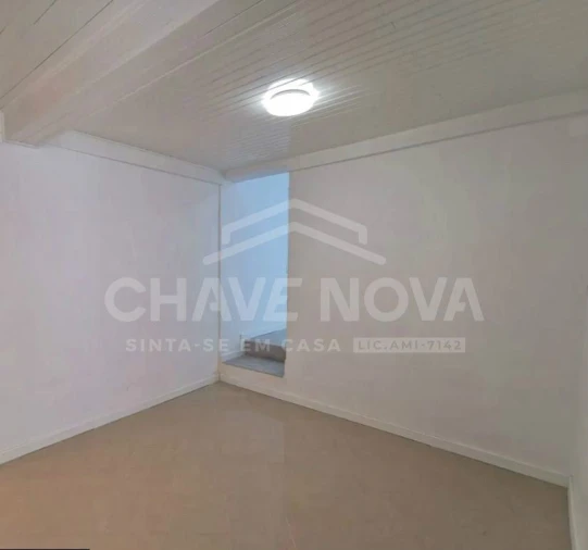 Moradia T3 para Venda em Ajuda Foto 7
