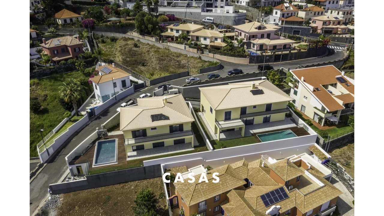 Moradia T3 para Venda em São Martinho Foto 1