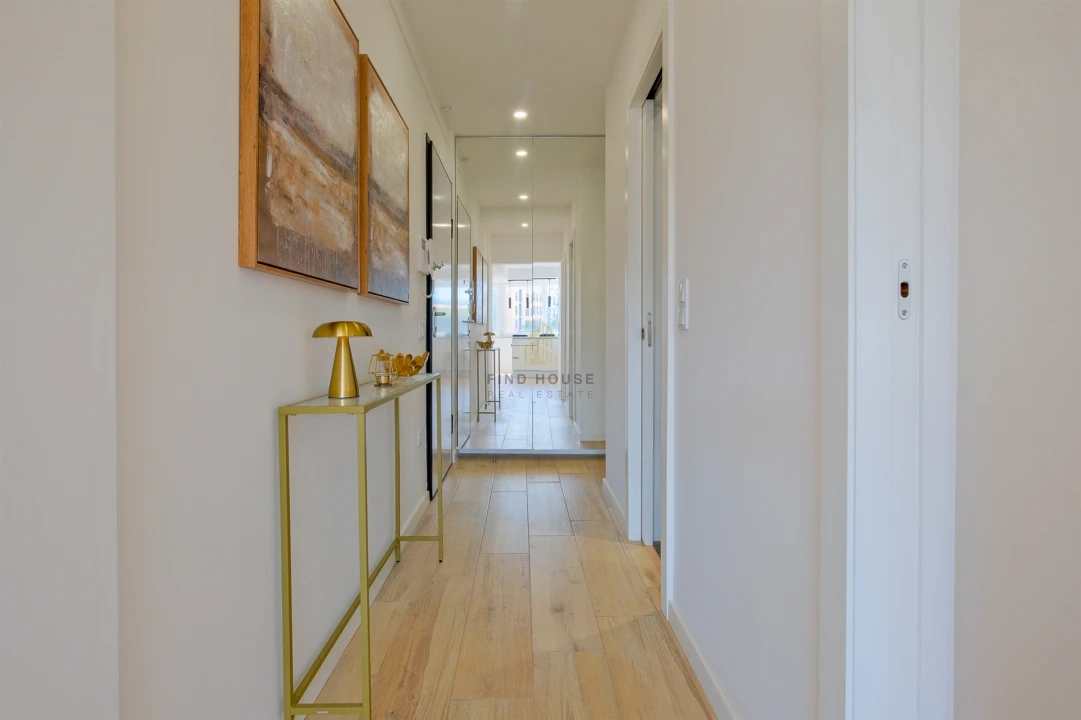 Apartamento T2 para Venda em Benfica Foto 13