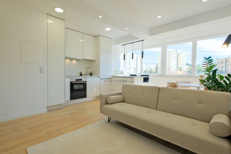 Apartamento T2 para Venda em Benfica Foto 5