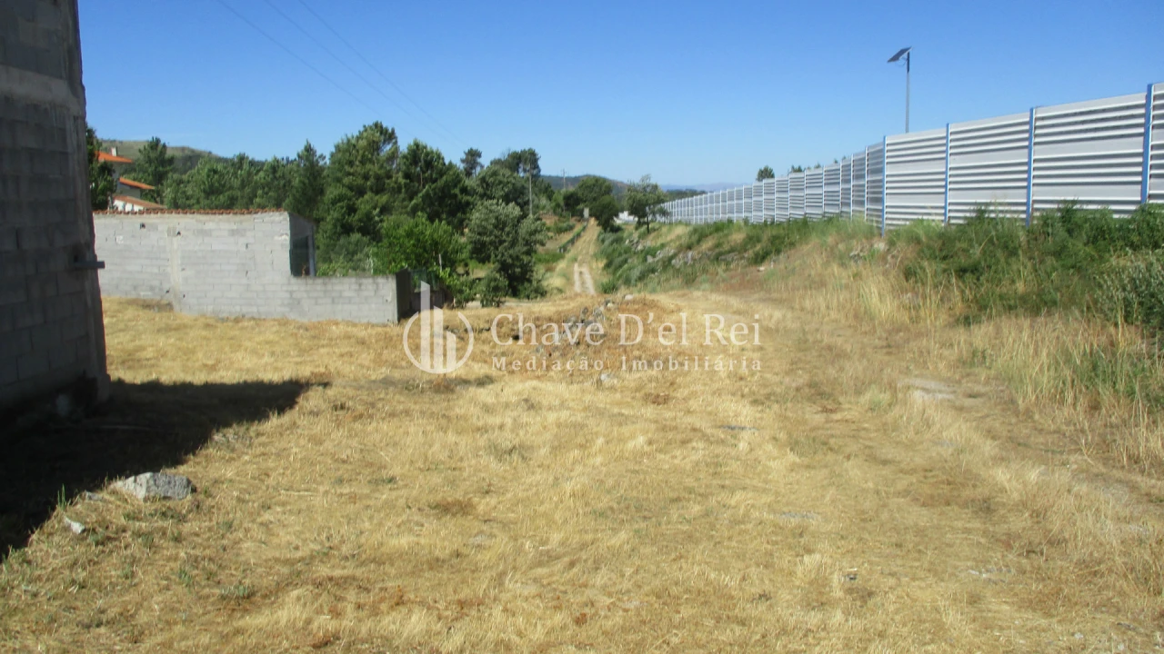 Terreno para Venda em Freixiosa Foto 13