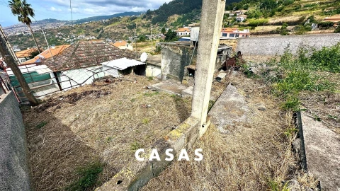 Moradia T2 para Venda em Arco da Calheta