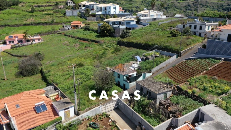 Moradia T2 para Venda em Arco da Calheta Foto 4